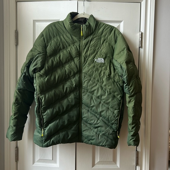 Northface Puffer jacket size large olive green winter